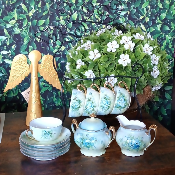 VTG Tea set 5 cups5 saucers 1 creamer cup 1 sugar bowl. No stand